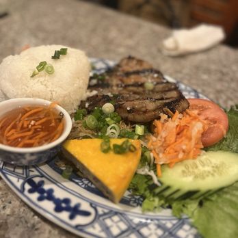 Tamarind Tree Restaurant - Broken rice - Vietnamese Near Me - Seattle, Washington Tamarind Tree Restaurant - Broken rice - Vietnamese Near Me - Seattle, Washington