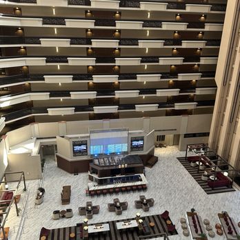Embassy Suites by Hilton Phoenix Downtown North - Nice lobby - Hotels Near Me - Phoenix, Arizona Embassy Suites by Hilton Phoenix Downtown North - Nice lobby - Hotels Near Me - Phoenix, Arizona
