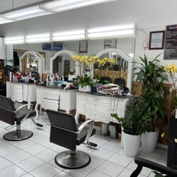 Nina's Hair Salon