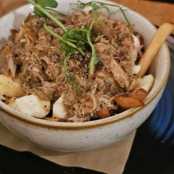 Lapin Sauté - Small appetizer pulled rabbit poutine - Desserts Near Me - Quebec City, Quebec