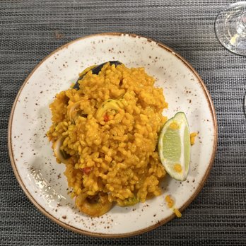 Estación Central - Paella marinera - Tapas Bars Near Me - Miami, Florida
