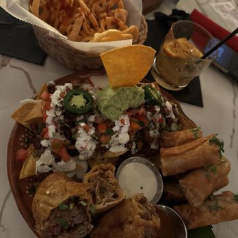 Rosa Madera - Los favoritos - Mexican Near Me - Santa Ana, California