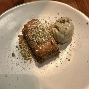 Mara - Baklava - Mediterranean Near Me - Honolulu, Hawaii