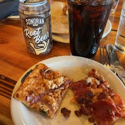 Root Beer & BBQ Chicken & Pepperoni Pizza. ((My margarita was already gone!) Root Beer & BBQ Chicken & Pepperoni Pizza. ((My margarita was already gone!)