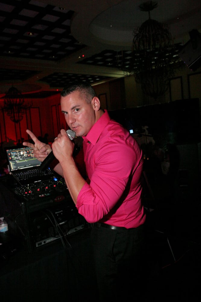 FAST BREAKS EXECUTIVE ENTERTAINMENT Updated August 2024 10 Reviews