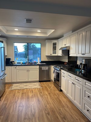 BUILDERS SURPLUS KITCHEN & BATH CABINETS - 288 Photos & 415 Reviews