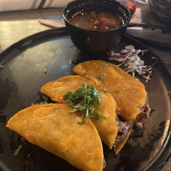Chinitas - Quesabirria Tacos - Sushi Bars Near Me - Henderson, Nevada