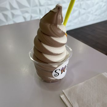 Swirls Soft Serve - Kids cup vanilla chocolate swirl - Ice Cream & Frozen Yogurt Near Me - Upland, California Swirls Soft Serve - Kids cup vanilla chocolate swirl - Ice Cream & Frozen Yogurt Near Me - Upland, California