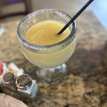 Las Palmas Mexican Restaurant - a margarita and chips - Mexican Near Me - Mansfield, Texas