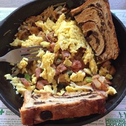 Country Chef Cafe - Country Skillet -  OMG, must try the homemade raisin bread!