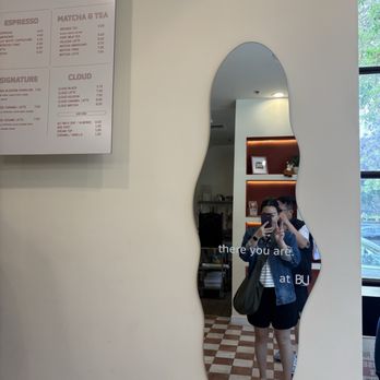 Bu Pastry Bar - Such a Cute Mirror! Hi! - Cafes Near Me - Pasadena, California