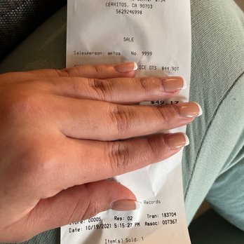 Windsor - Salesperson aptos - Women's Clothing Near Me - Cerritos, California