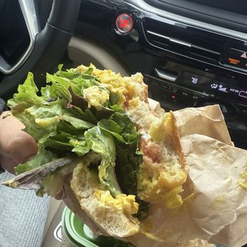 Urth Caffé-Pasadena - Curry chicken sandwich - all lettuce barely any curry chicken - Cafes Near Me - Pasadena, California Urth Caffé-Pasadena - Curry chicken sandwich - all lettuce barely any curry chicken - Cafes Near Me - Pasadena, California