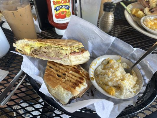 Café Navarre by null