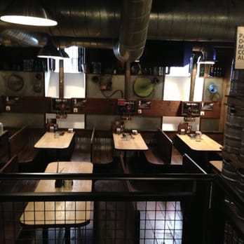 The House Beer - Comedor "indoor" - Beer Bar Near Me - Pamplona, NA The House Beer - Comedor "indoor" - Beer Bar Near Me - Pamplona, NA