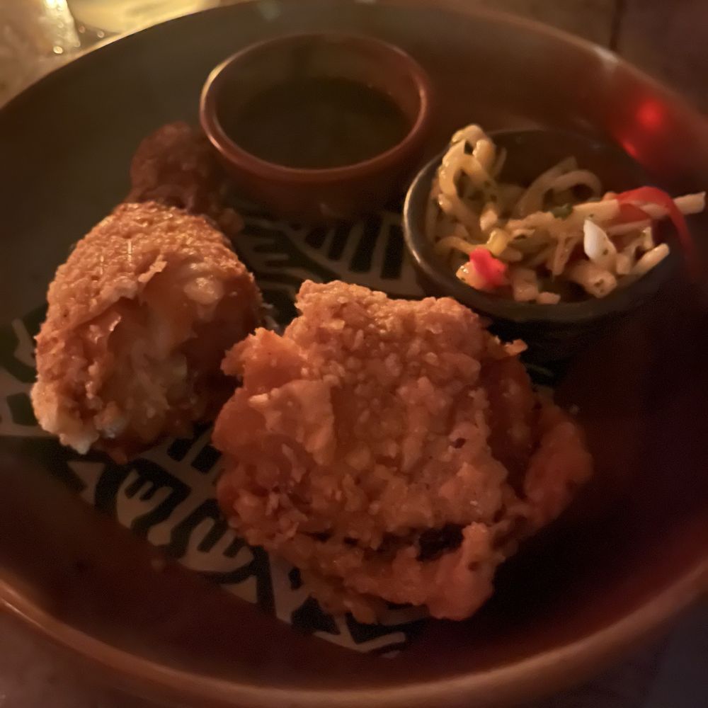 Si! Mon - fried chicken - Latin American Near Me - Los Angeles, California