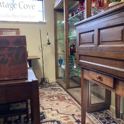 Vintage Cove