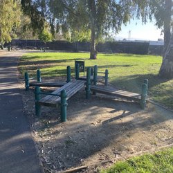 Hill Crest Knolls Park