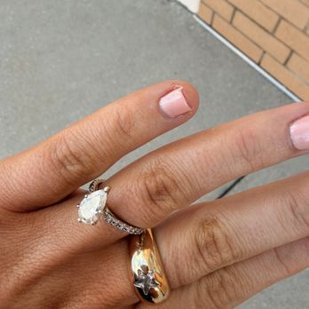Vogue Nail Spa 2 - Pinky - Nail Salons Near Me - Fishers, Indiana