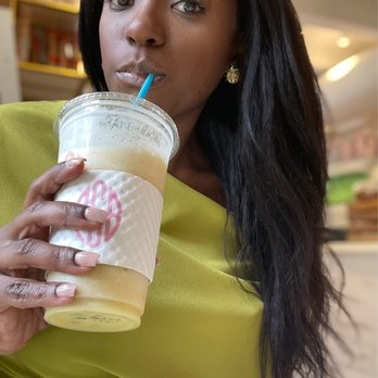Pink Paradise Cafe - Yummy tropical smoothie - Coffee & Tea Near Me - Palm Beach, Florida Pink Paradise Cafe - Yummy tropical smoothie - Coffee & Tea Near Me - Palm Beach, Florida