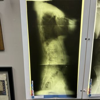 Steiner Chiropractic Center - Knee and back - Chiropractors Near Me - Miramar, Florida