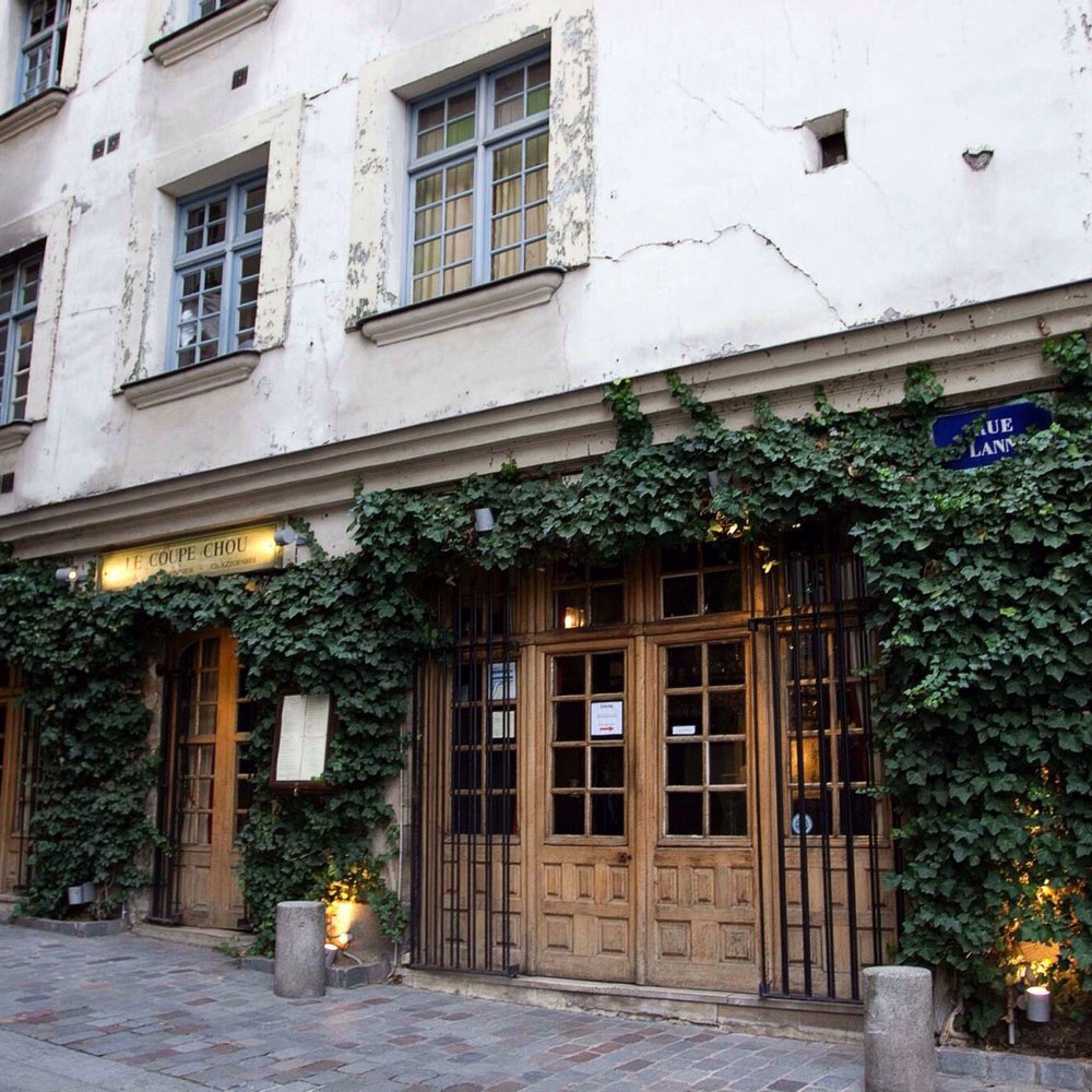 Le Coupe-Chou - A beautiful place! - French Near Me - Paris, 75 Le Coupe-Chou - A beautiful place! - French Near Me - Paris, 75