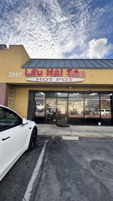 Lẩu Hải Sản by null