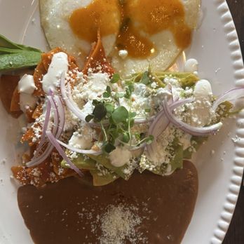 D' La Santa - Chilaquiles with medium egg (red and green salsa) - Mexican Near Me - Seattle, Washington D' La Santa - Chilaquiles with medium egg (red and green salsa) - Mexican Near Me - Seattle, Washington