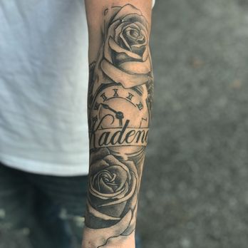 Custom Ken's Tattoo - Tattoo Near Me - Goshen, Ohio