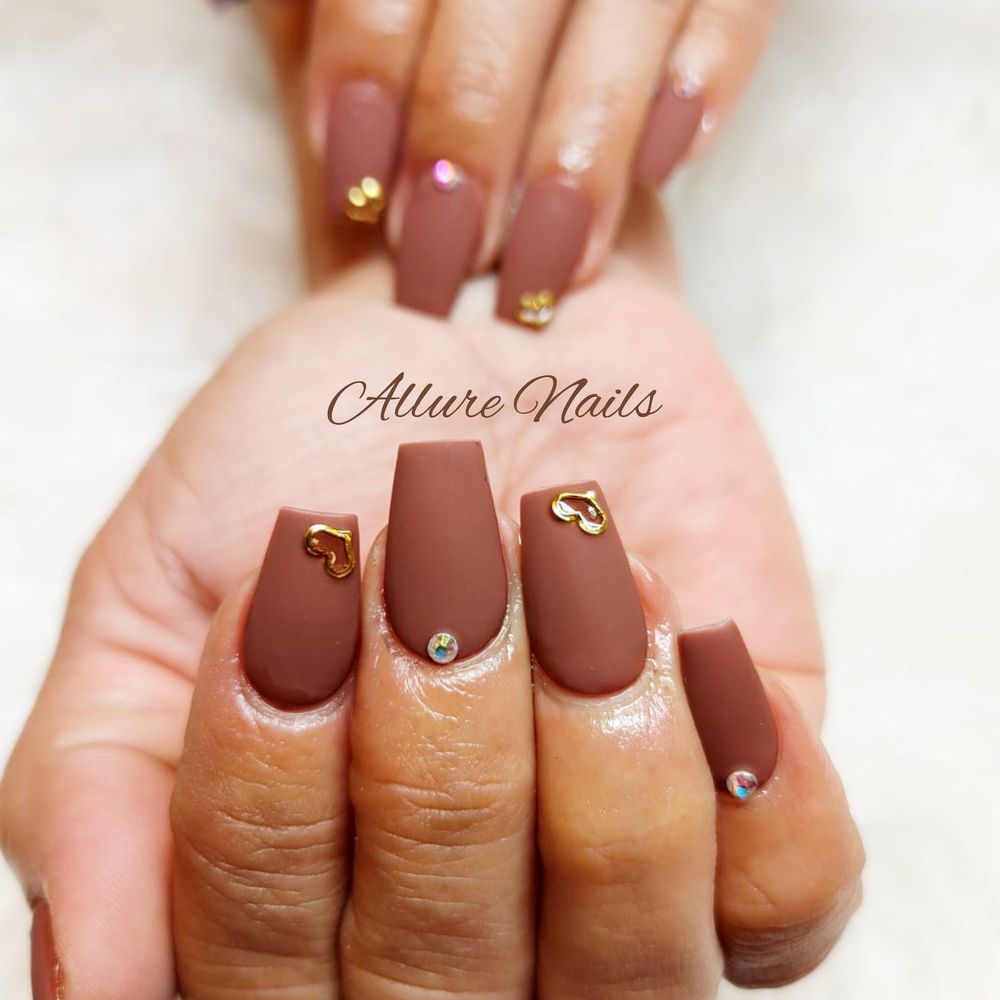 ALLURE NAILS SAN JUAN Updated September 2024 151 Photos 105 South Cesar Chavez Rd, San