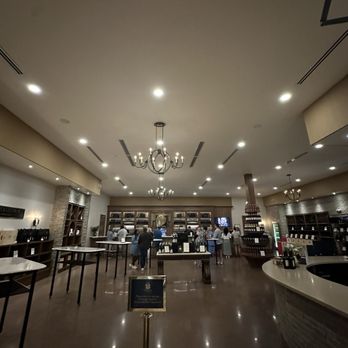 Two Sisters Vineyards - Wine Tours Near Me - Niagara-on-the-Lake, Ontario