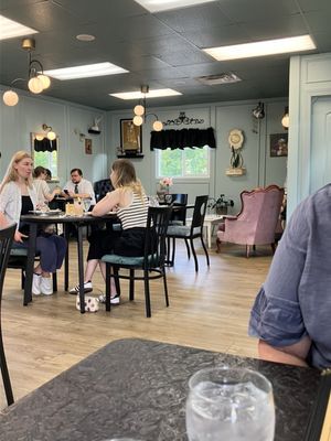 Annie’s Cafe by null