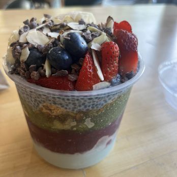 Island Bodega - Bases: Acai, blue island, matcha  Toppings: strawberries, blueberries, bananas, sliced almonds, cacao nibs - Acai Bowls Near Me - Cerritos, California