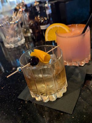 Jethro's Cocktail Lounge by null