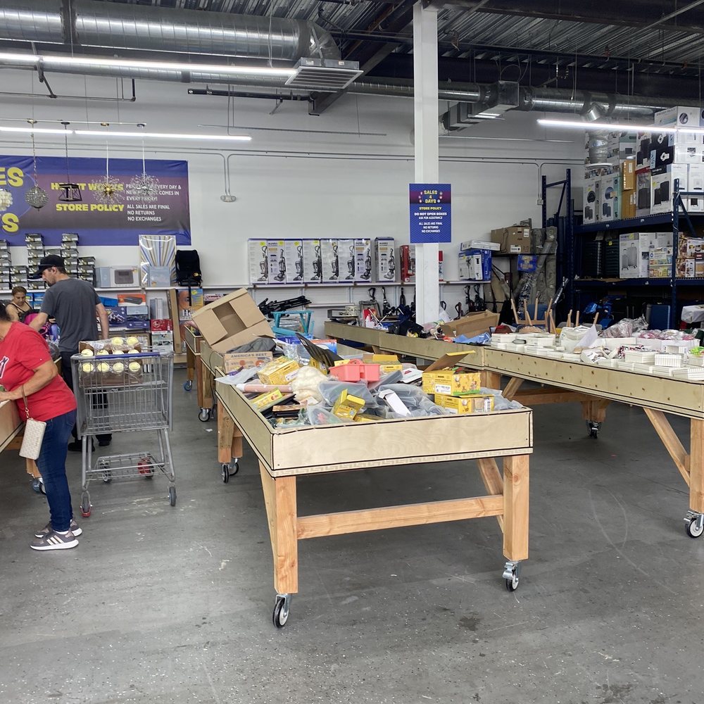 Sales 4 Days - They still have a few things that need they are selling knowing they do not work ! - Discount Store Near Me - Moreno Valley, California Sales 4 Days - They still have a few things that need they are selling knowing they do not work ! - Discount Store Near Me - Moreno Valley, California