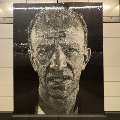 86 St by null