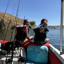Castaic Lake - Castaic  Lake lggioiijiuihoo I ppm
