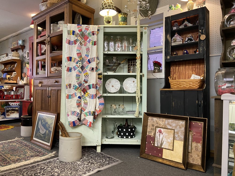 TICKETY BOO MERCANTILE Updated October 2024 337 Neville St, Beckley