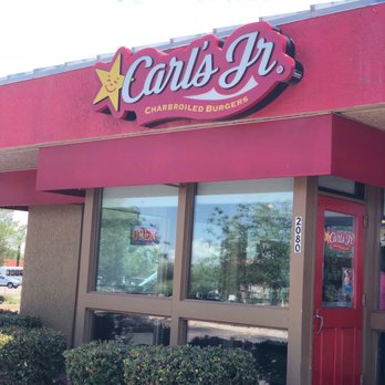 Carl's Jr - the front of the restaurant - Fast Food Near Me - Sierra Vista, Arizona