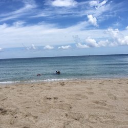 Beach at Oakland Boulevard