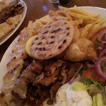 Elliniko - Very nice mixed grill - Greek Near Me - Rotterdam, ZH