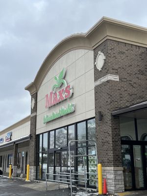 Max's International Market