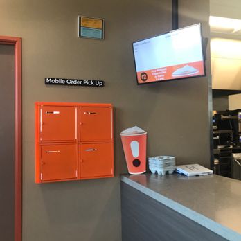 Dunkin' - Nice pick up for mobile orders. - Donuts Near Me - El Cajon, California