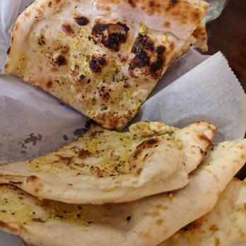 Rasoi Indian Cuisine - Garlic Naan - Indian Near Me - Tampa, Florida Rasoi Indian Cuisine - Garlic Naan - Indian Near Me - Tampa, Florida