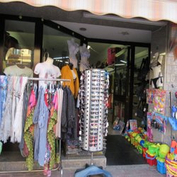 Negozio di Abbigliamento - from the outside