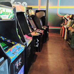 Free Play - Arcade games