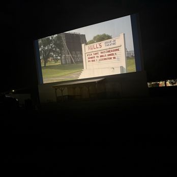 Hull's Drive In - Cinema Near Me - Lexington, Virginia