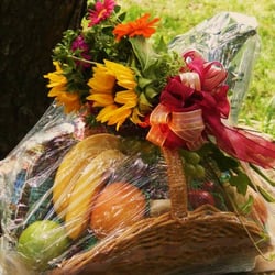 Charm's Floral of Asheville - Asheville's Number One Gourmet Fruit & Goodie Baskets!
Tell us your favorites! Custom Made to Order!