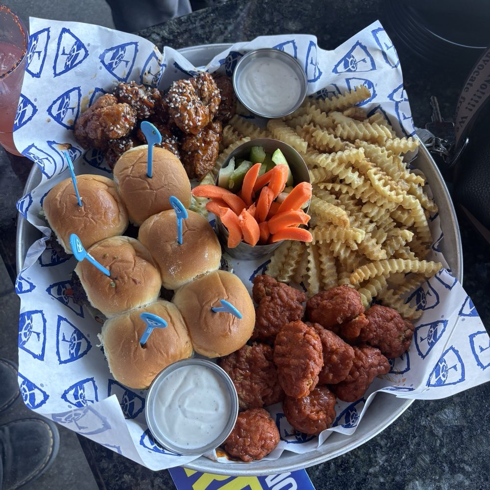Topgolf - Fairway feast - Golf Near Me - Montebello, California Topgolf - Fairway feast - Golf Near Me - Montebello, California