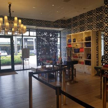 Tory Burch Outlet - Fashion Near Me - Sunrise, Florida Tory Burch Outlet - Fashion Near Me - Sunrise, Florida